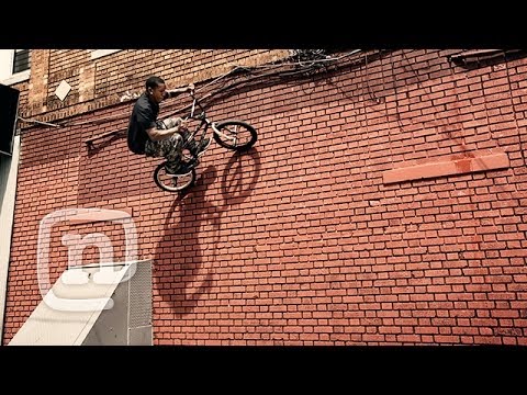 Видео: Уличный BMX-райдер Десмонд Роудс — король улиц Нью-Йорка: Асфальт Нью-Йорка
