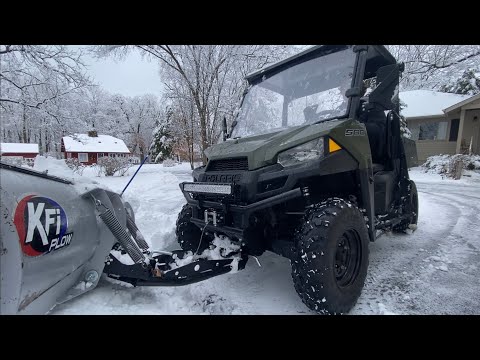 Видео: Первый большой шторм! Polaris Ranger 500 расчищает снег!