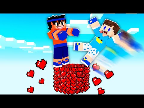Видео: ВЫЖИВАНИЕ на ВСЕГО ЛИШЬ 1 БЛОКЕ С СЕРДЦЕМ в Minecraft!