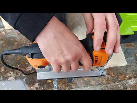 Видео: Работа лобзика (BODYGRIP JIGSAW working) AEG PST 500 X