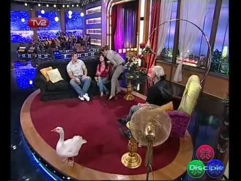 Видео: Лили и Боби от Биг брадър 3 в Шоуто на Азис Част 1