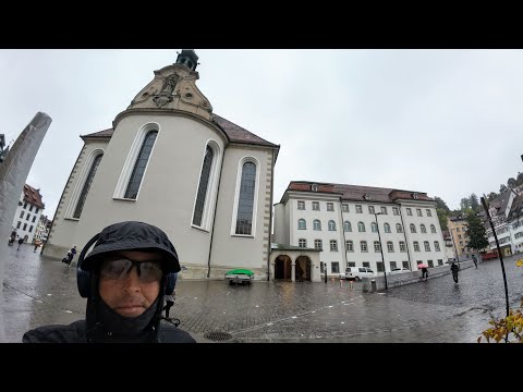 Видео: Кинокомпания"СерыйДруги",в городе Санкт-ГалленАббатство-главная фишкаЗдесь также родилсяГарри Поттер