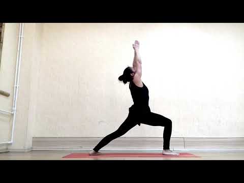 Видео: Vinyasaflow yoga урок 3 комплекс на тазобедренные