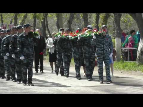 Видео: Парад Победы в Карталах.