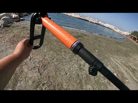 Видео: Это маленький рай для металлоискателей.