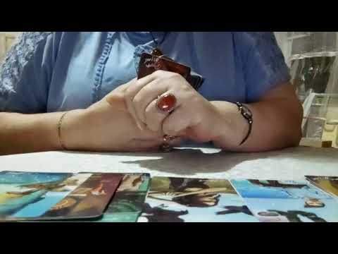Видео: Какие чувства испытывает Крестовый Король к Червовой Даме и какие к другой женщине.