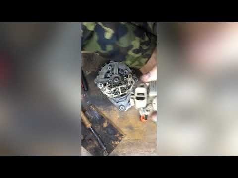 Видео: Замена щёток генератора Hyundai Accent