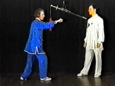 Видео: 24 форма тайцзи Ян   доктор Паул Лам 2