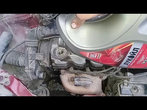 Видео: Май алмаштыруу Замен масла, 0.8 объем DAEWOO Тико Матиз