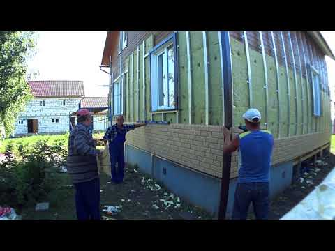 Видео: Сайдинг Стоун хаус Ю-пласт - инструкция по монтажу/Сайдинг под кирпич. Это интересно!