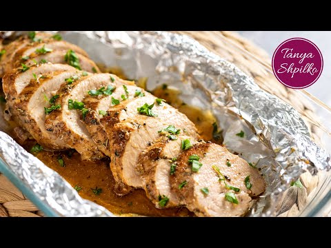 Видео: Сочная Свиная Вырезка с Чесноком в Духовке | Baked Garlic Pork Tenderloin | Tanya Shpilko