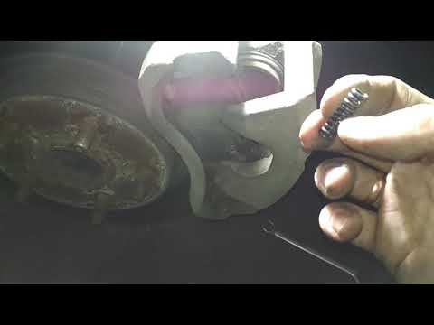 Видео: Lexus IS250. Лечим стук суппортов навсегда. СУПЕР способ!