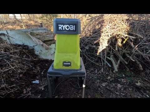 Видео: Садовый измельчитель веток от Ryobi. Пять сезонов в строю.