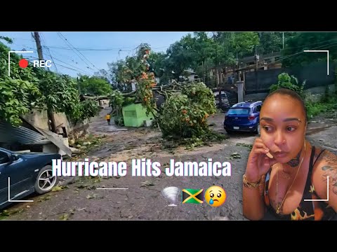 Видео: Ураган на Ямайке в 2025 году 🌪️ | Реальные кадры и семейные новости из Сент-Эндрю 🇯🇲