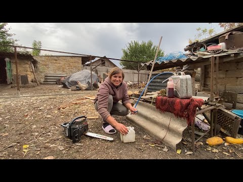 Видео: В цьому житті потрібно вміти все: заправити пилку і напиляти і нарубати