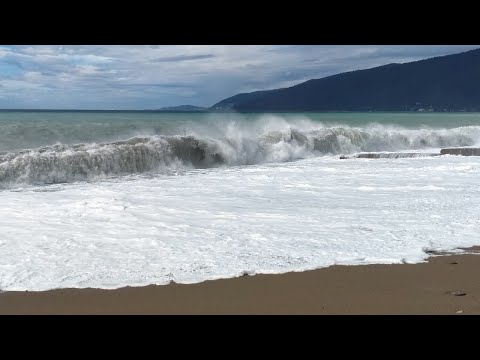 Видео: Гагра.Шторм на море.19.09.2025.