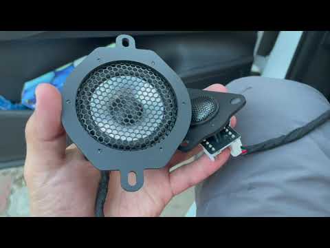 Видео: Установка колонок в панель Chery Tiggo 8