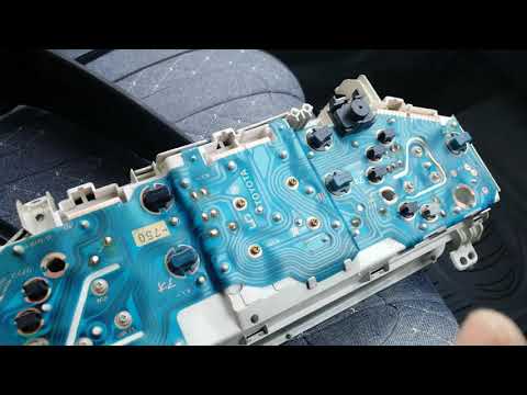 Видео: Лампы в приборку corolla 100