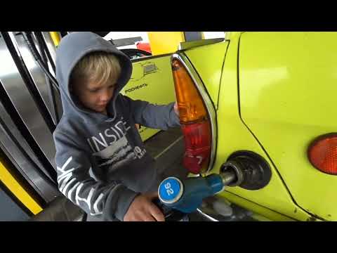 Видео: МОСКВИЧ 2137 ВОТ И ПОДРУЖИЛИСЬ