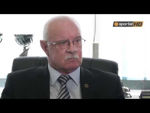 Видео: Уволниха дисциплинарно ''палавия'' професор