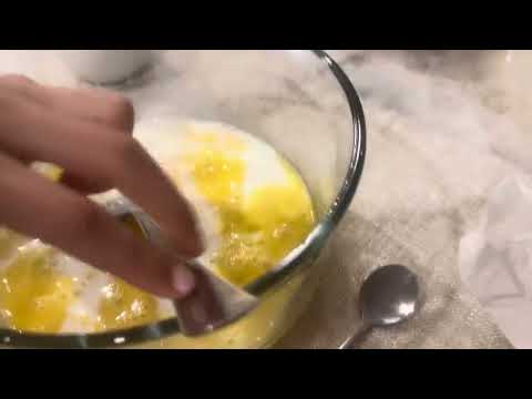 Видео: Как приготовить омлетик | Американский ребенок готовит омлет и говорит по-русски. #cookingtutorial 🫓