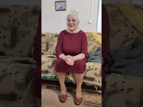 Видео: Вязальщица рассказывает стихи