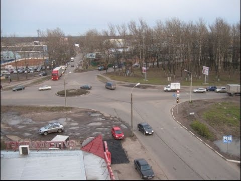 Видео: ПДД :Проезд перекрестков с Круговым движением. Ярославль