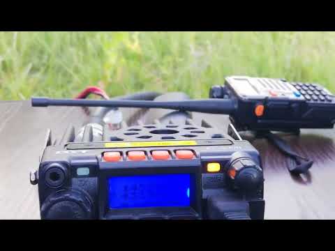 Видео: РАБОТАЕМ С ПОЛЯ НА 430 МГЦ УГОЛКОВАЯ АНТЕННА!