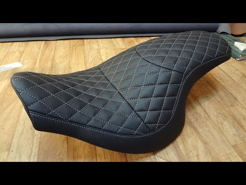 Видео: Перетяжка сидения мотоцикла. Подробно. Часть 1.