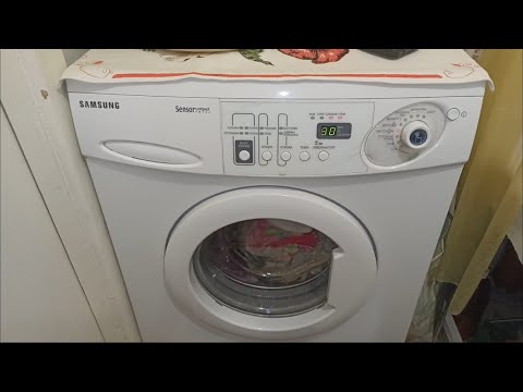 Видео: 🌊Стирка цветного белья. Стиральная машина Samsung f813j Быстрая стирка 40°
