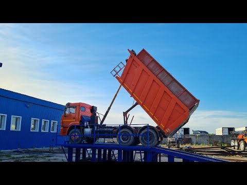 Видео: КАМАЗЫ СЫПЯТСЯ!!! ОХ УЖ ЭТИ ДОРОЖКИ...ПЕРЕВОЗИМ СЕНАЖ