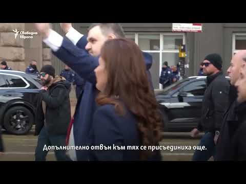 Видео: Кой пази Делян Пеевски ?