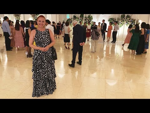 Видео: 💃 КРАСИВАЯ СВАДЬБА мое платье от Tahari ASL Вьетнамская СВАДЬБА ДОЧЕРИ ДРУЗЕЙ #ЛюдаИзиКук #Вьетнам