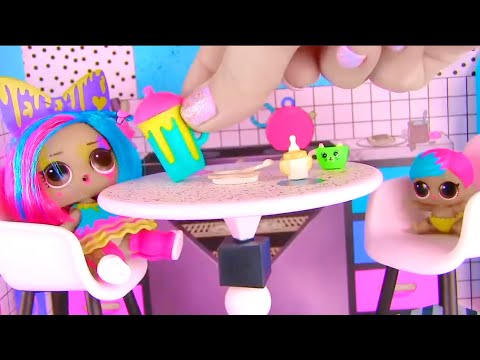 Видео: Моя Любимая Кукла ЛОЛ и Завтрак из Плей До! Видео для Детей с Игрушками // Май Тойс Пинк
