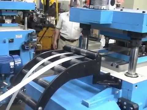 Видео: Оборудование для производства маячкового профиля и сетчатого уголка. Калужская область, 2010