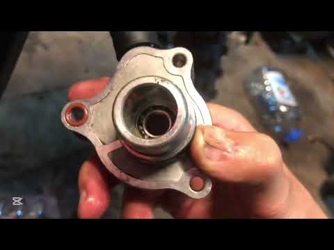 Видео: Как избавился от подтекания помпы на Kews k16 nb300 (174mn - 5a)