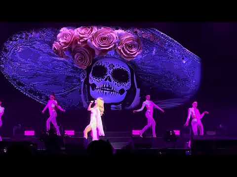 Видео: Loboda concert in Dubai 17.10.2025 премьера песни Не мешай 