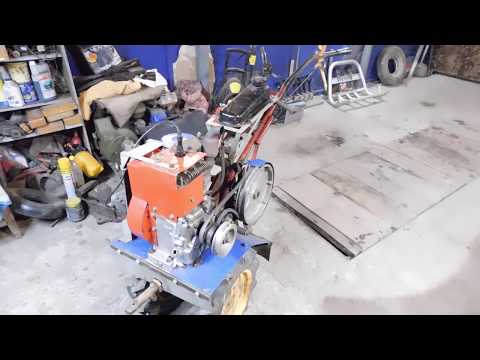 Видео: Мотоблок МБ-1 Луч. Гонет масло в сапун.