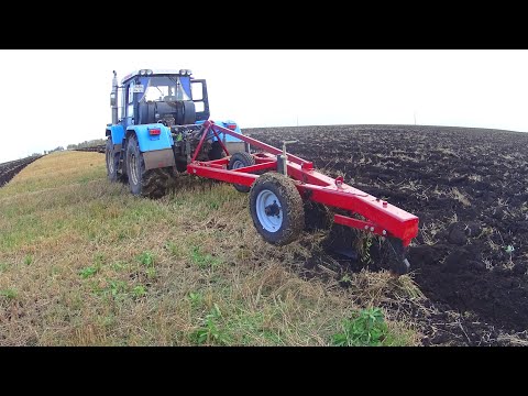 Видео: Пашу один с новым плугом ПЛН-6-35 на ХТЗ-17221. И в первый день поломки с ним.