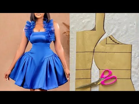 Видео: Как раскроить бюстье с квадратным вырезом / построение выкройки