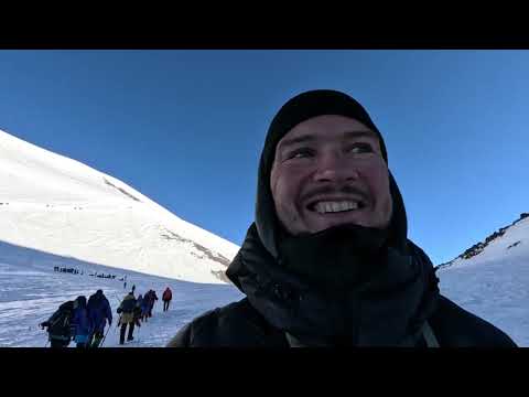 Видео: Восхождение на Эльбрус 2023