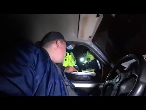 Видео: ПОПАЛ В ОКРУЖЕНИЕ /ВЗЯЛИ В ПЛЕН БОРЗЫЕ ДПС/ НАГЛО МСТИЛИ ШМОНОМ ВЫВЕРНУВ АВТО