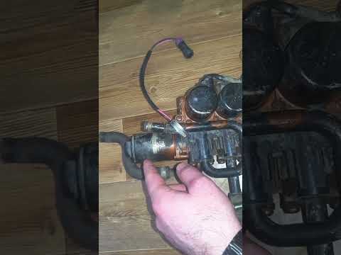 Видео: Ремонт блок клапанов печки ауди а8д2  s8 d2 .