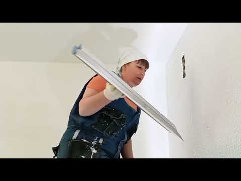 Видео: Как шпаклевать стены валиком мокрое по мокрому  шпатель 800 мм  валик  Semin. Часть2