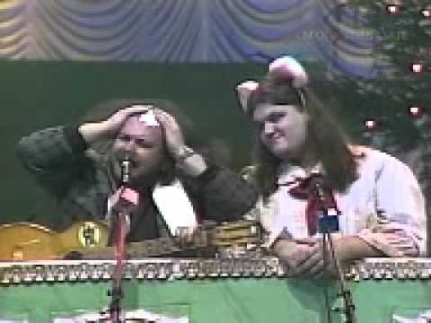 Видео: КВН ДПИ 1990 г. Финал ДПИ-ОГУ-ДГУ. Музыкальный конкурс.