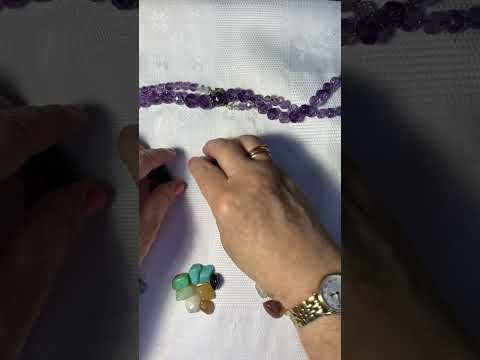 Видео: Загадайте Мужчину ? Его мысли ? Его чувства ?#гаданиенакамнях #кумалакашу #гаданиенабобах