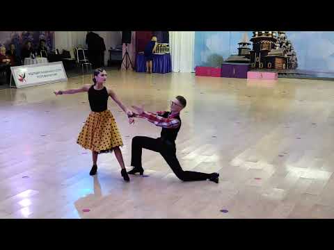 Видео: Показательный номер "Приключение Шурика". Ритм.