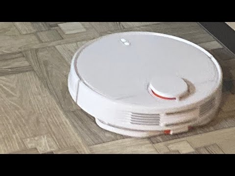 Видео: РОБОТ пылесос XIAOMI. РАСПАКОВКА.