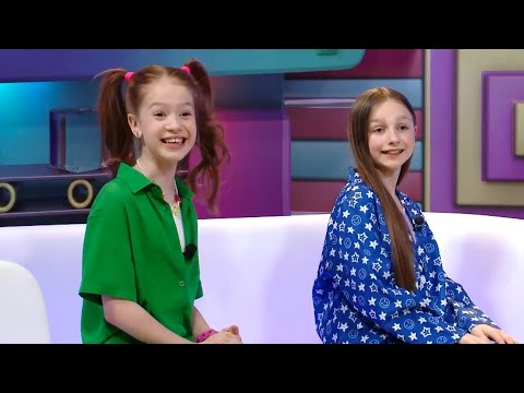 Видео: ☀️С добрым утром, малыши! Алиса Буслова и Таисия Скоморохова в гостях у Хрюши и Антона