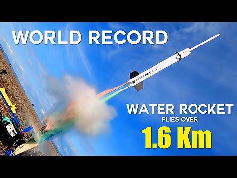 Видео: Мировой рекорд: двухступенчатая водяная ракета — 5313 футов (1,62 км)